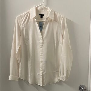 Ann Taylor Cream Dress Shirt. NWT!